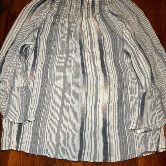 Women’s Petite Blue Stripe Quarter Sleeve Off the Shoulder Top - Picture 6 of 6